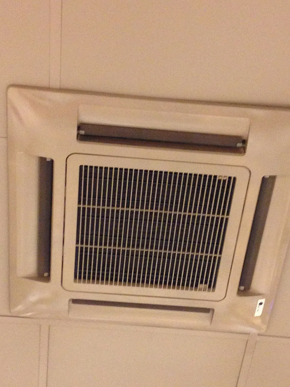 Aircon Preventive Maintenance by an Ayos Lamig technician